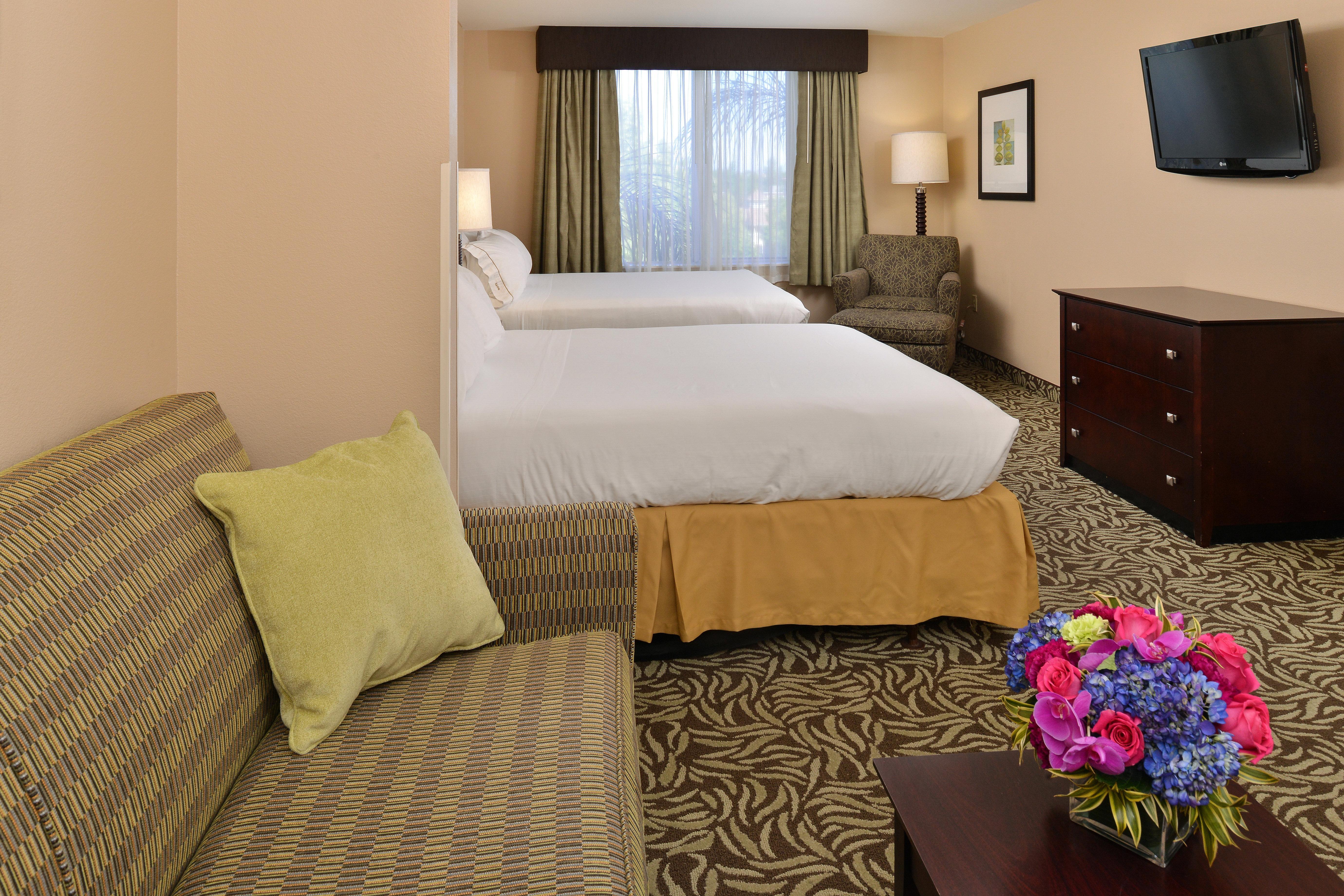 Holiday Inn Express Fresno River Park Highway 41 By Ihg Exterior photo