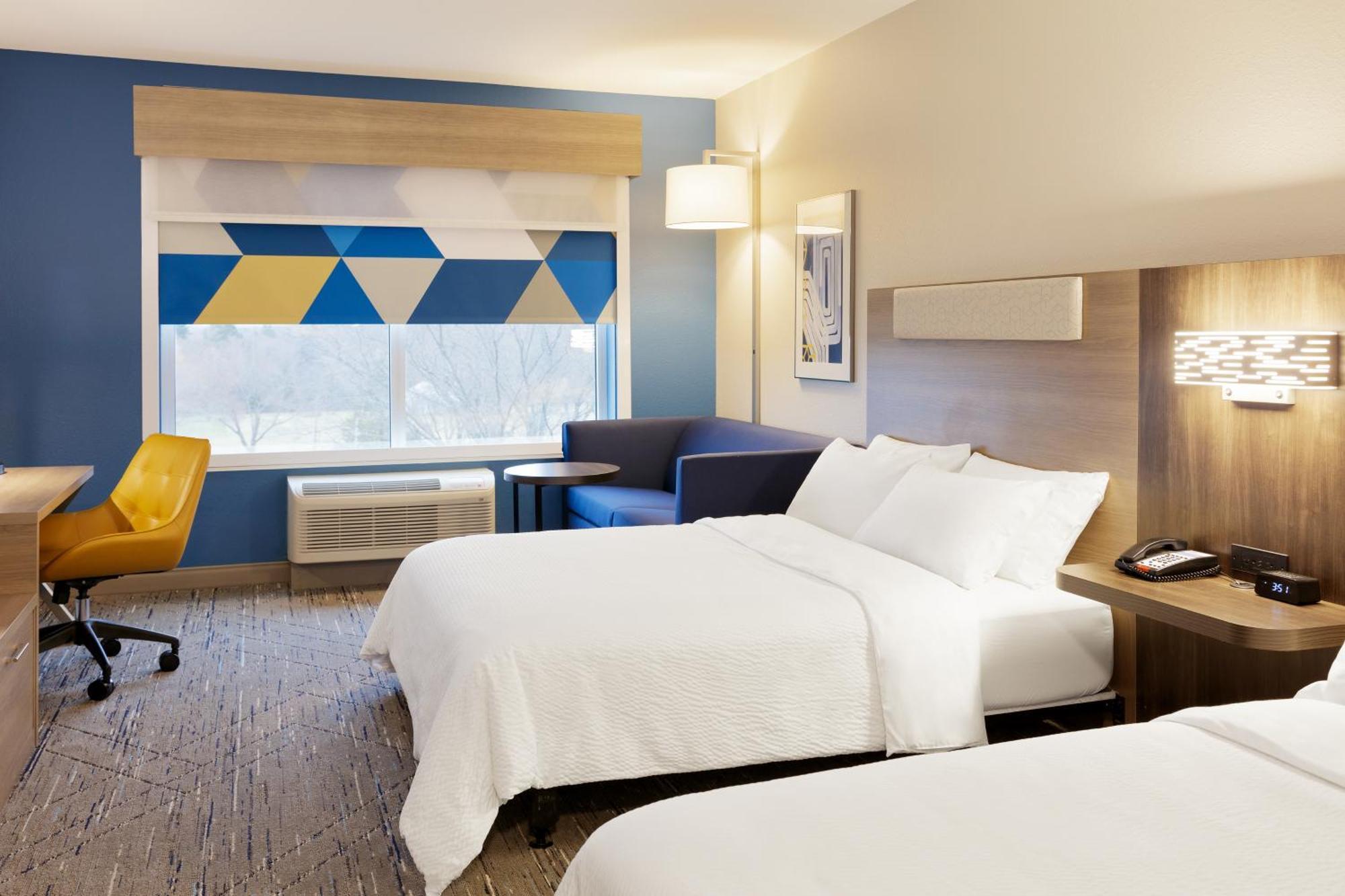 Holiday Inn Express Fresno River Park Highway 41 By Ihg Exterior photo