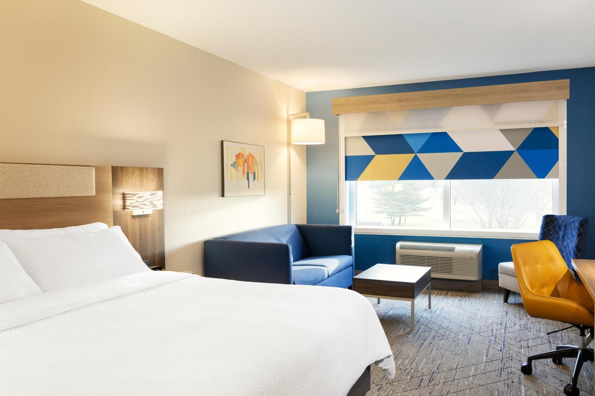 Holiday Inn Express Fresno River Park Highway 41 By Ihg Exterior photo